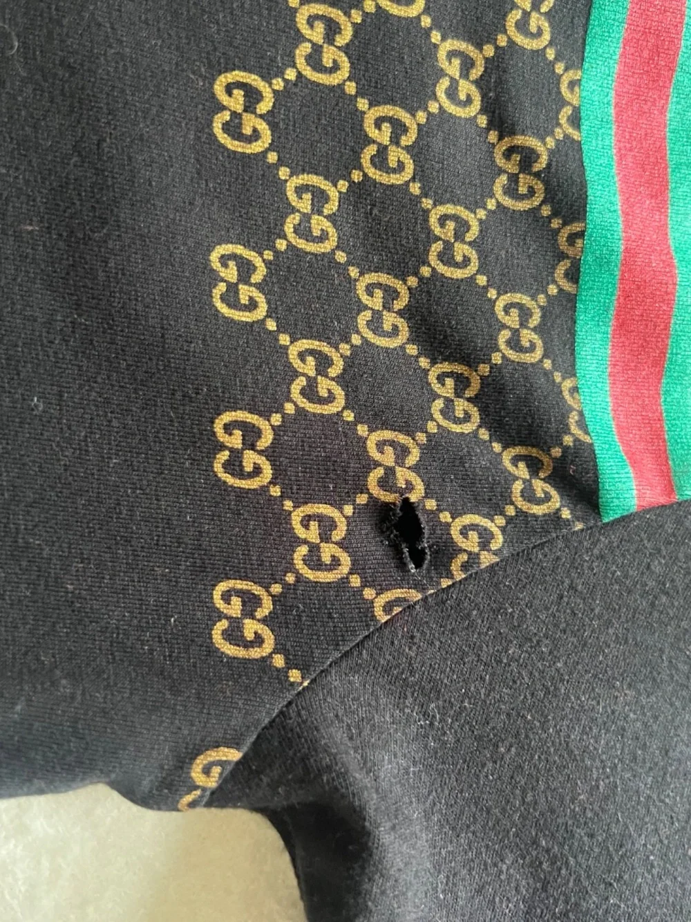 GUCCI Mens T-Shirt Size L Logo Black Check Photos!